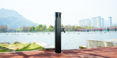 極亞智能龍睛系列戶外立柱水龍頭：重塑庭院用水體驗(yàn)